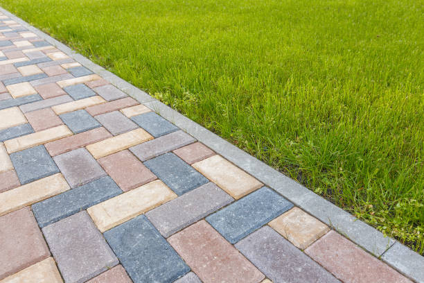 Best Professional Driveway Pavers  in Llington, MI